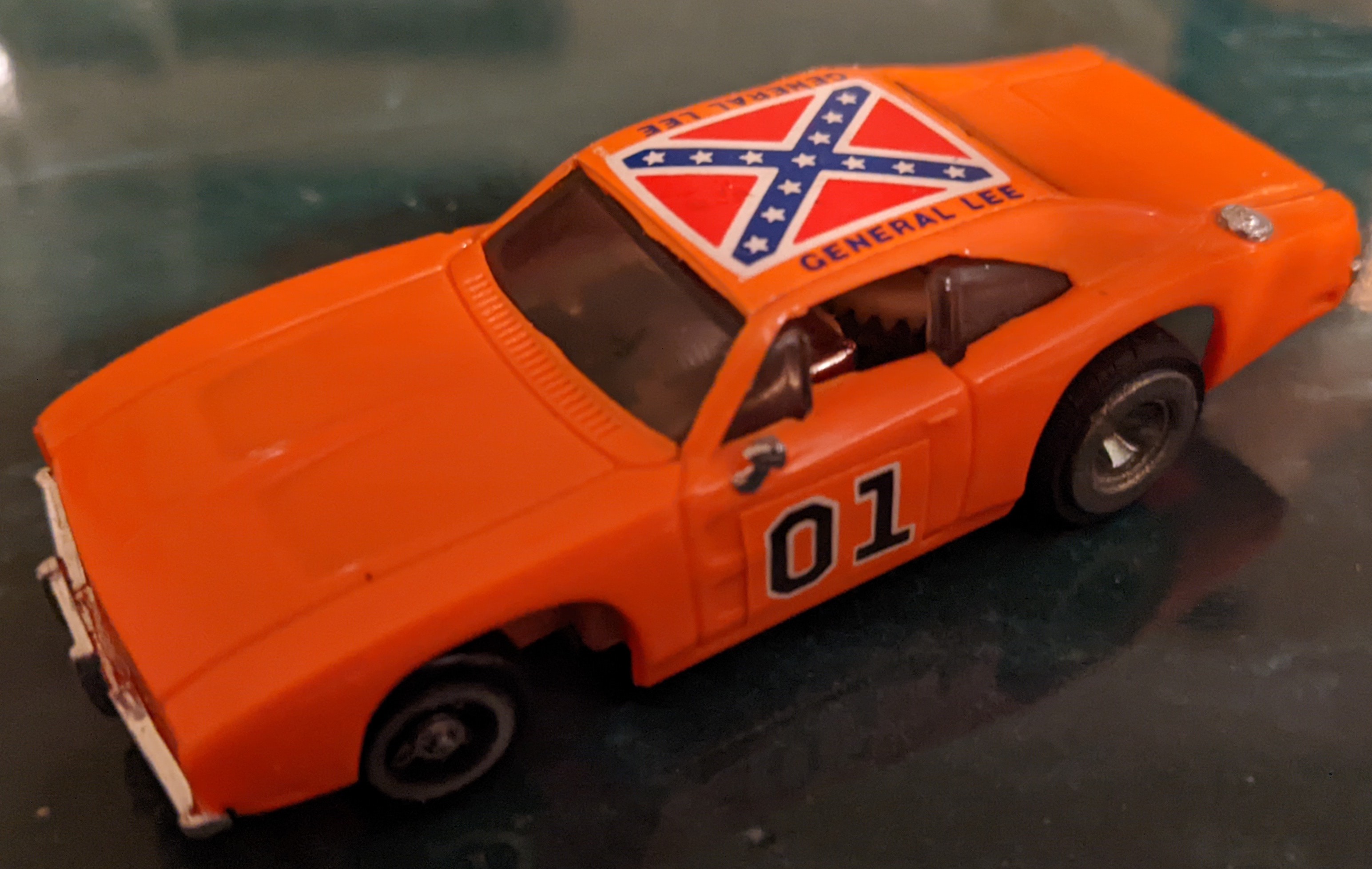 General Lee Dukes of Hazzard Dodge Charger - TCR
