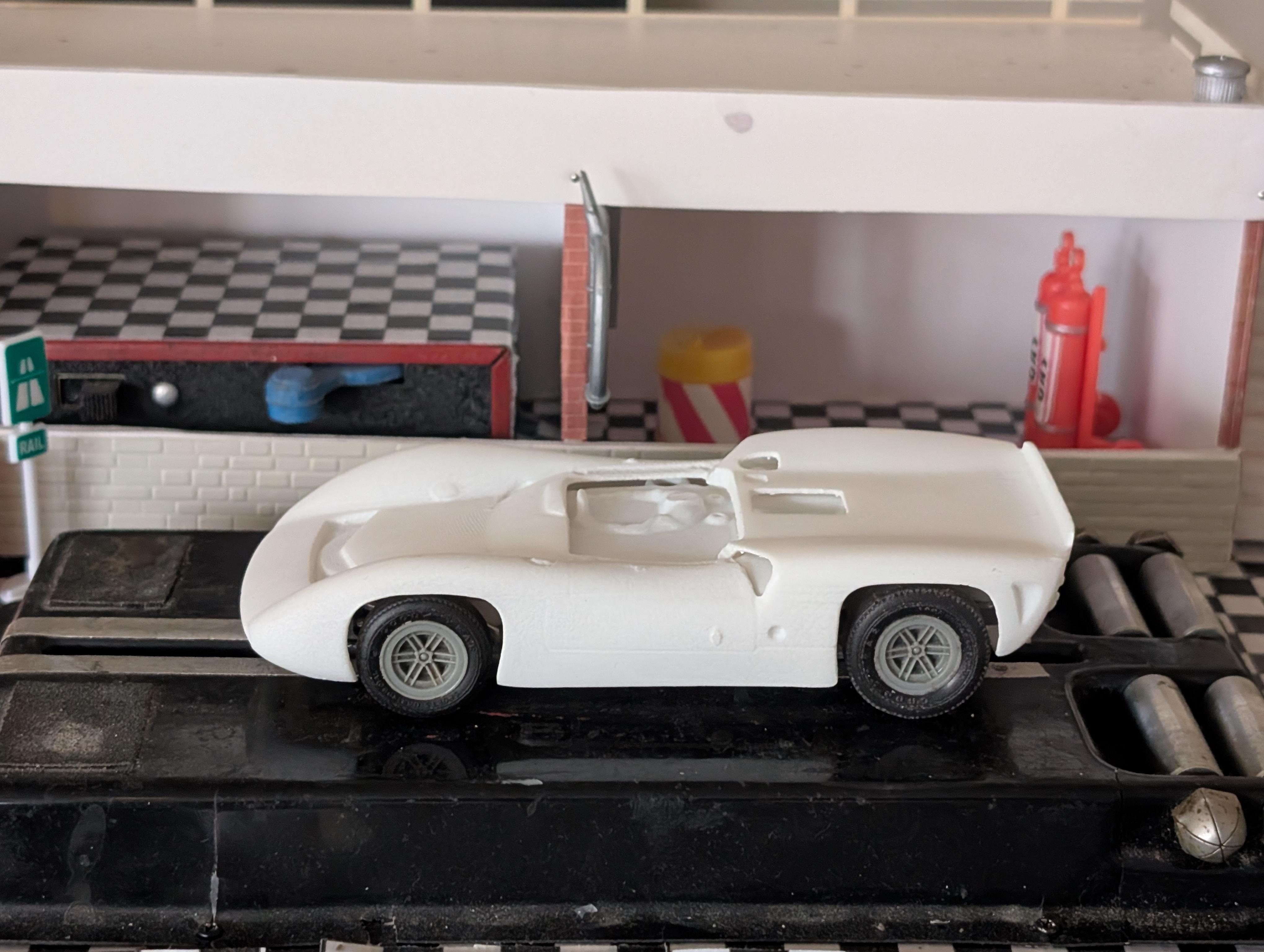 1965 LolaT70 - Set Car - Racer