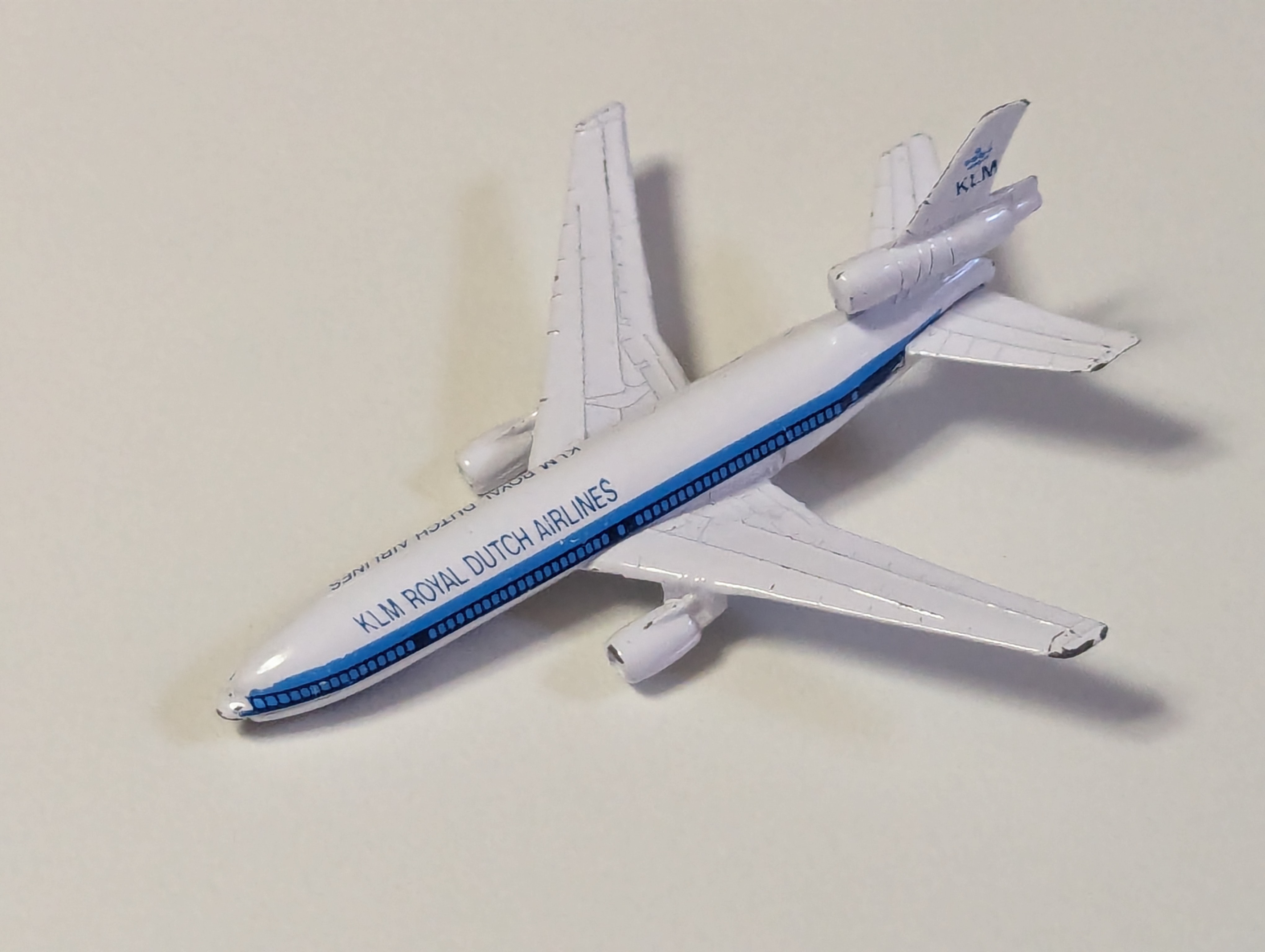 KLM MD-11