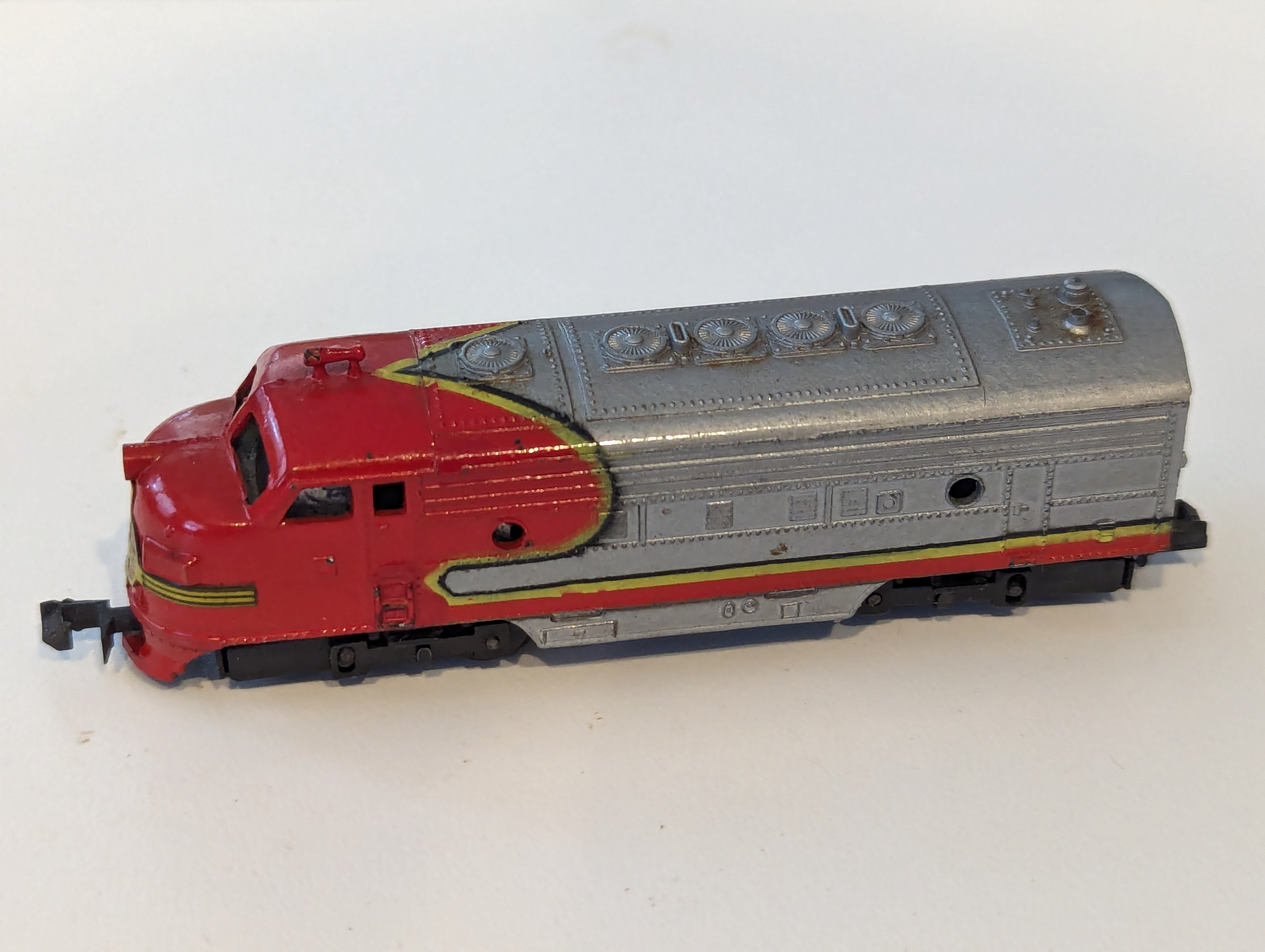 Diesel F3 Santa Fe Locomotive