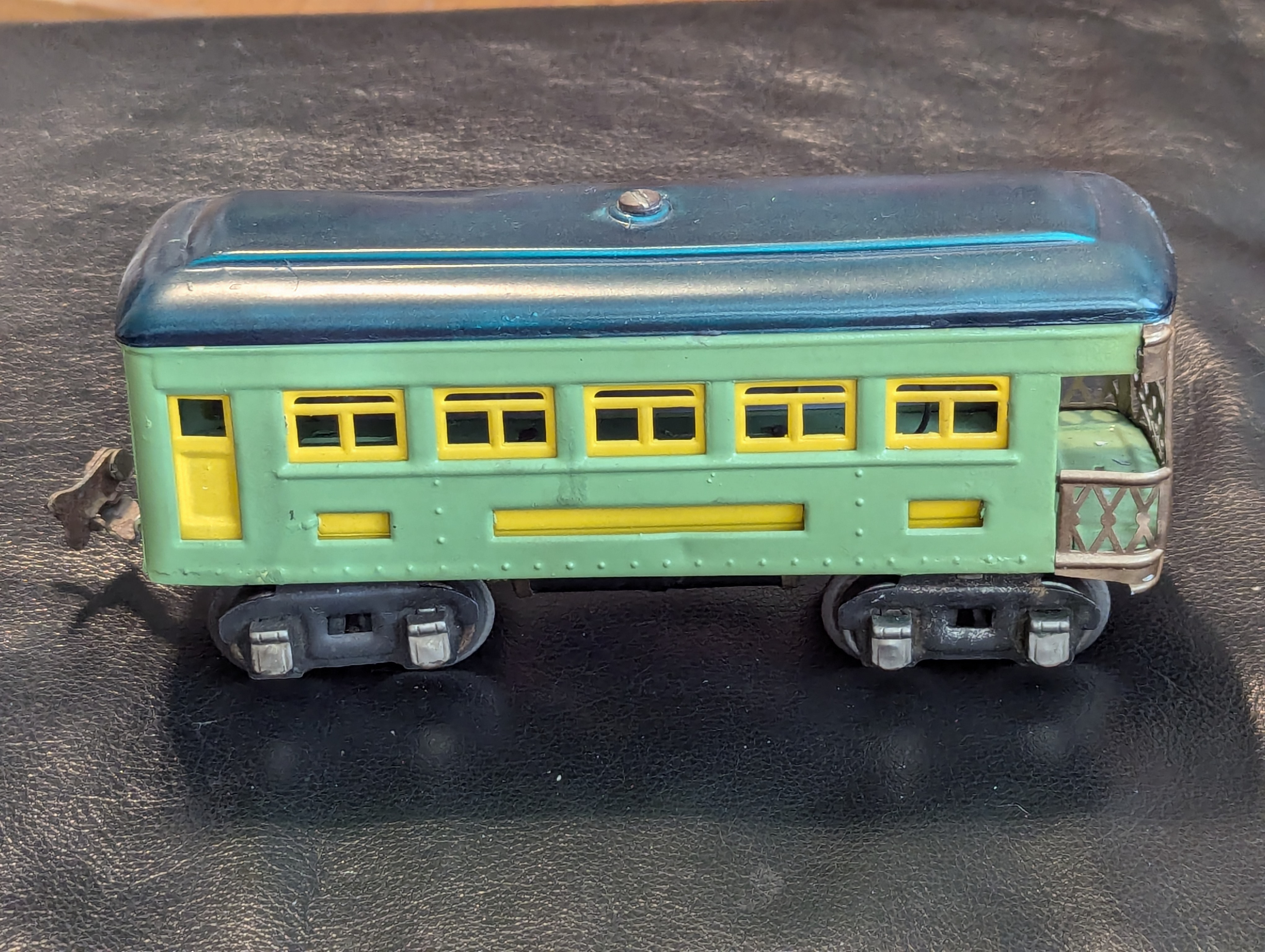 608 Observation car prewar tinplate